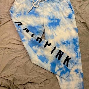 Vs pink tie dye loose @ ankle  & cropped top.